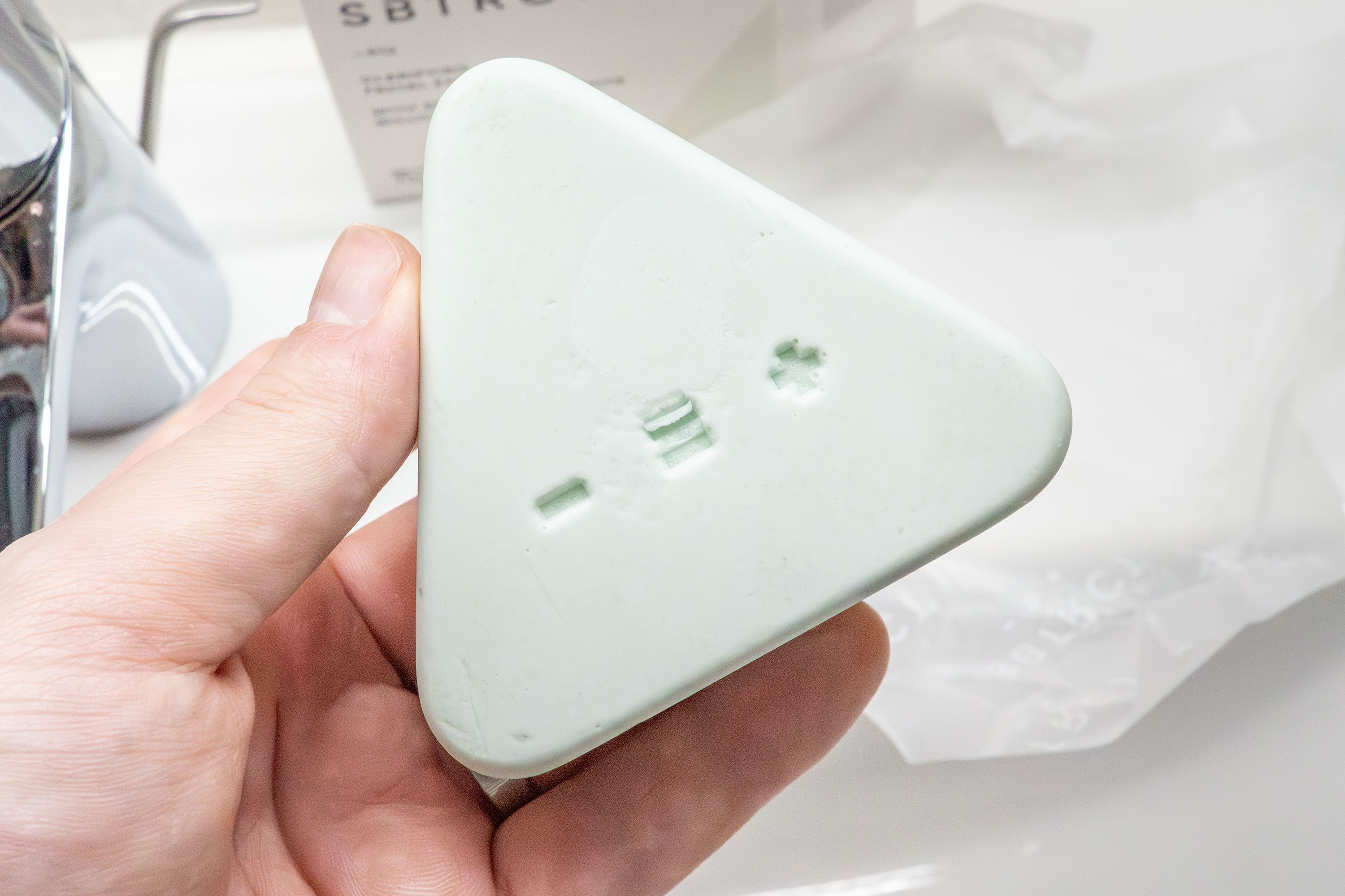 Reviewing The SBTRCT Clarifying Facial Exfoliator